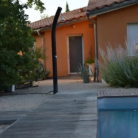 Le gîte du petit branché Mazan Esterno foto